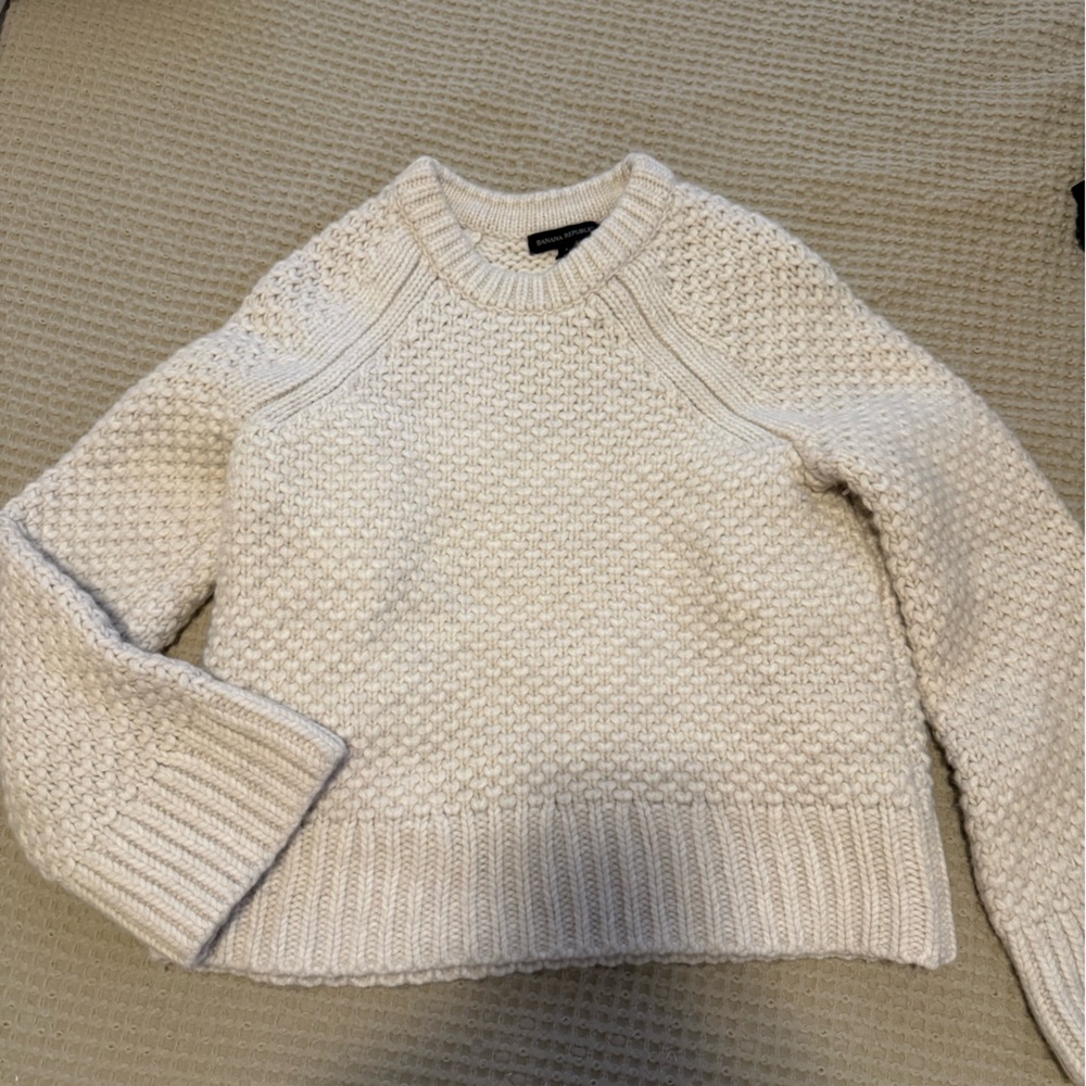 Banana Republic Cream Wool Sweater